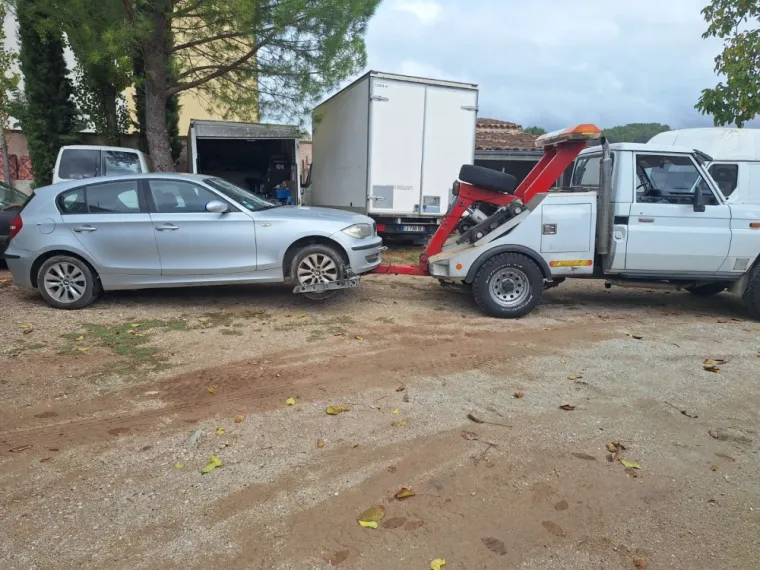 Enlèvement épave BMW 118D à Draguignan, Fréjus, Enlèvement Epave Var