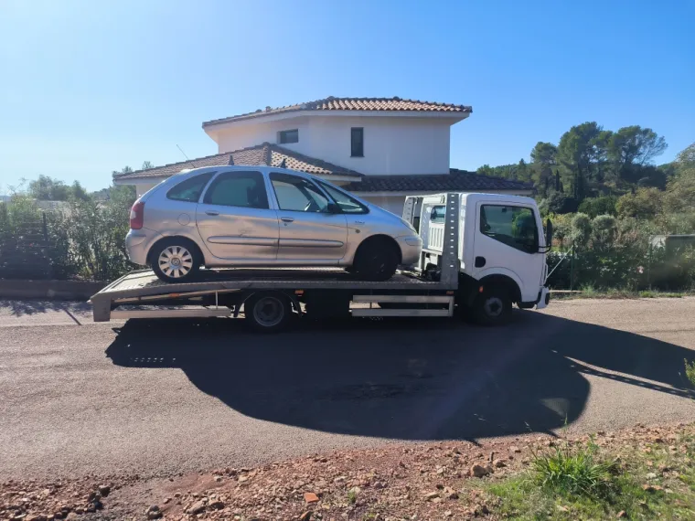 Enlèvement Citroen Picasso, Fréjus, Enlèvement Epave Var