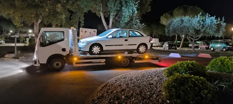 Enlèvement véhicule Opel Astra à Saint Raphaël, Fréjus, Enlèvement Epave Var