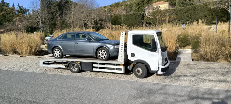 Enlèvement épave Audi A4 à Callian, Fréjus, Enlèvement Epave Var