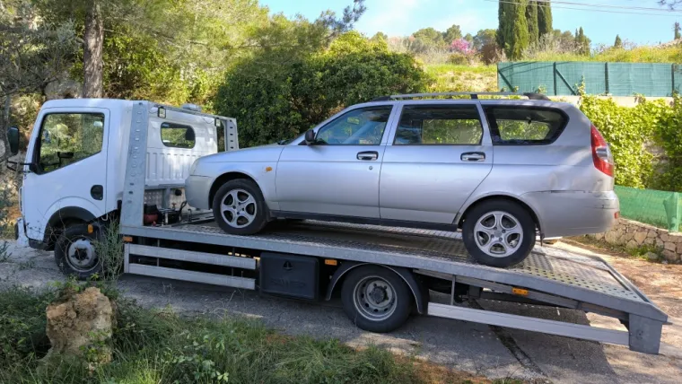 Enlèvement épave Lada 2171 à Cotignac, Fréjus, Enlèvement Epave Var