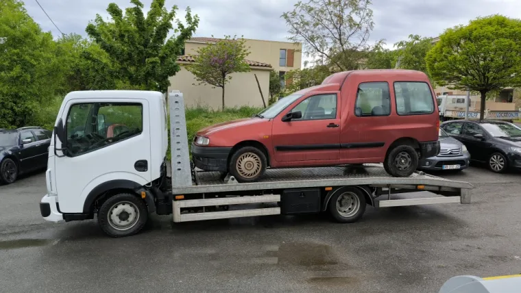 Enlèvement véhicule Seat Inco à Lorgues, Fréjus, Enlèvement Epave Var