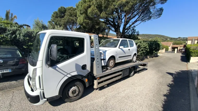 Enlèvement épave Fiat Seicento à Sainte Maxime, Fréjus, Enlèvement Epave Var