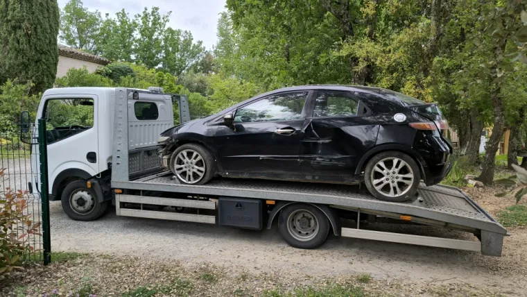 Enlèvement véhicule Honda Civic à Bagnols en forêt, Fréjus, Enlèvement Epave Var