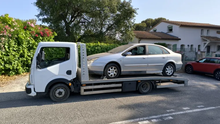 Enlèvement véhicule Citroën C5 à Saint Raphaël, Fréjus, Enlèvement Epave Var