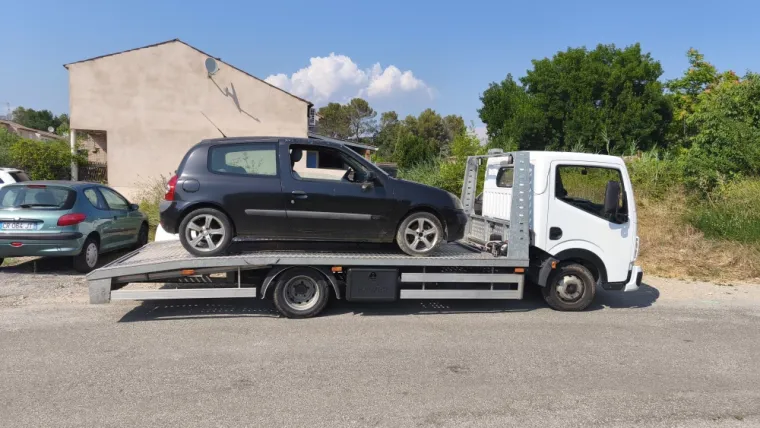 Enlèvement épave Renault Clio à Draguignan, Fréjus, Enlèvement Epave Var