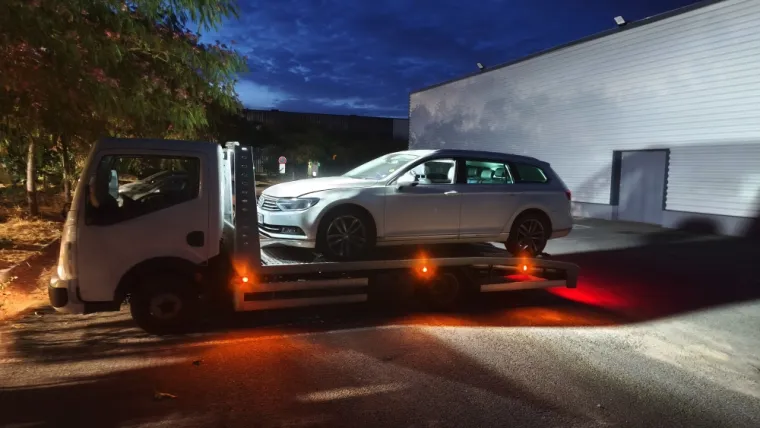 Enlèvement véhicule Volkswagen Passat à Callian, Fréjus, Enlèvement Epave Var