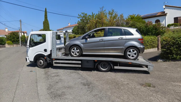 Enlèvement d'une épave Mercedes-Benz classe B à Saint Raphaël, Fréjus, Enlèvement Epave Var