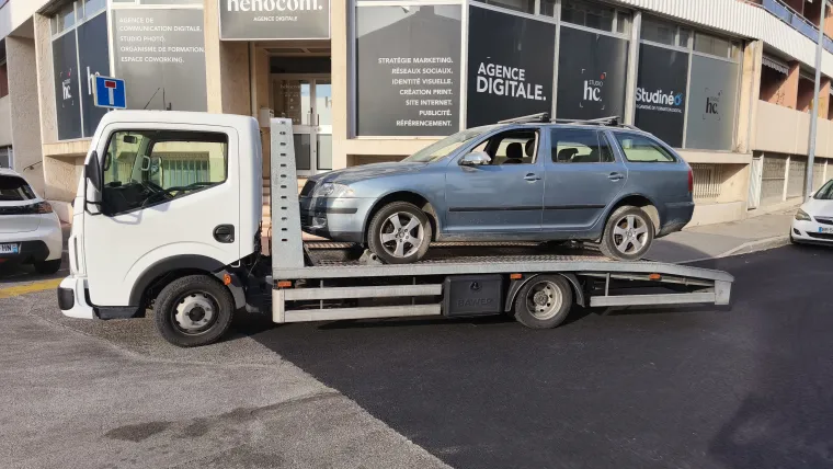 Enlèvement d'un véhicule sur la commune de Boulouris, Fréjus, Enlèvement Epave Var
