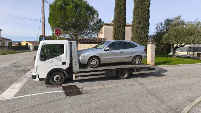 Enlèvement d'un véhicule sur la commune des Arcs, Fréjus, Enlèvement Epave Var