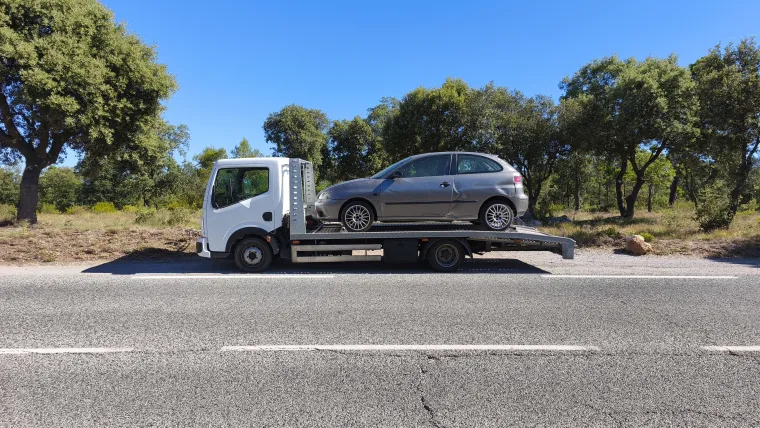 Enlèvement d'une épave sur la commune de Flayosc, Fréjus, Enlèvement Epave Var