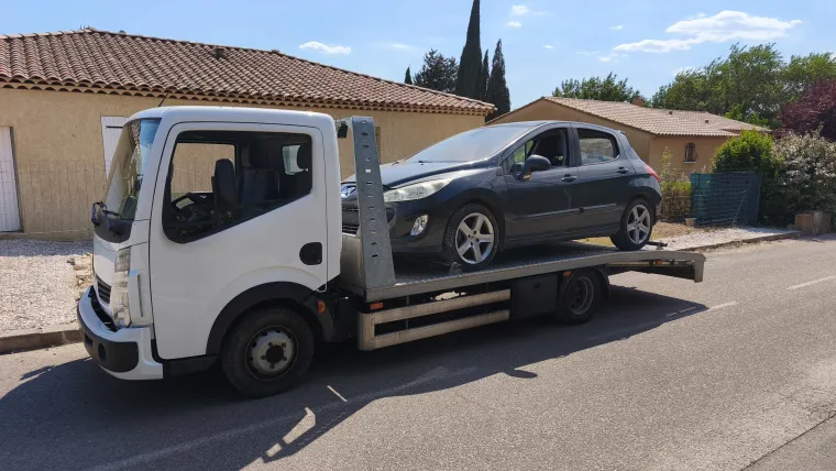 Enlèvement d'un véhicule sur la commune de Brignoles, Fréjus, Enlèvement Epave Var